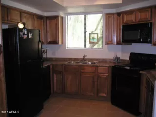 Photo #5: 6075857 Listing