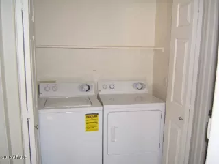 Photo #6: 6075857 Listing