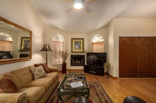 MLS: 6075880 Condo For Sale