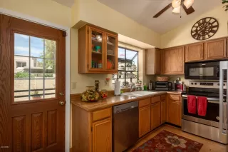 Photo #6: 6075880 Listing 