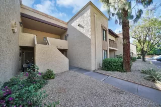 Photo #2: 6076001 Listing