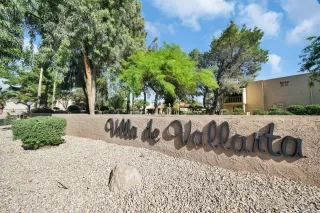 Photo #3: 6076001 Listing