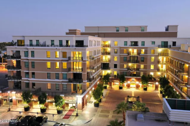 MLS: 6076094 Condo For Sale