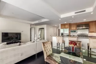 Photo #6: 6076094 Listing