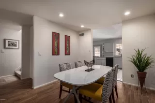 Photo #4: 6076267 Listing 