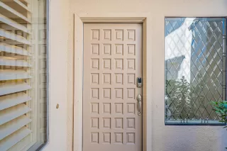 Photo #2: 6076342 Listing