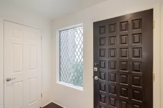 Photo #3: 6076342 Listing