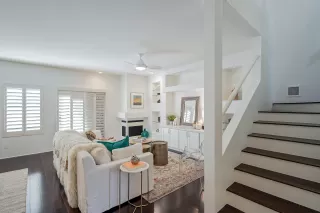 Photo #6: 6076342 Listing