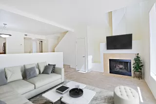 Photo #2: 6076639 Listing