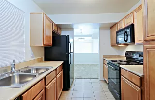 Photo #6: 6076639 Listing