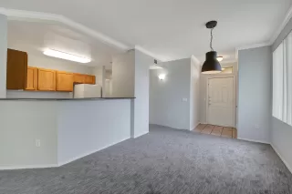 Photo #6: 6076912 Listing