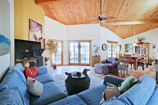 Photo #3: 6076919 Listing 