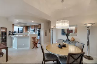 Photo #2: 6077043 Listing