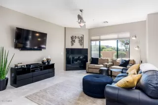 Photo #5: 6077114 Listing