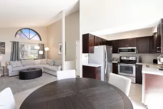 Photo #2: 6077621 Listing