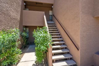Photo #3: 6077778 Listing