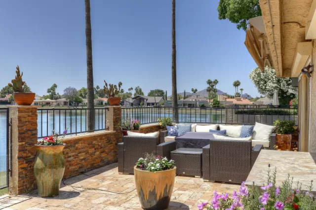 MLS: 6077868 Condo For Sale