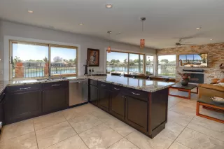 Photo #2: 6077868 Listing