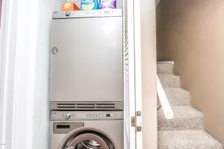 Photo #3: 6077880 Listing