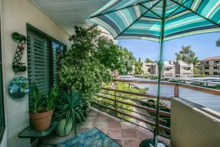 Photo #5: 6077880 Listing