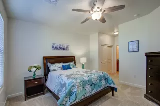 Photo #6: 6077939 Listing 