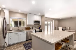 Photo #3: 6077964 Listing