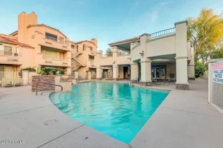 Photo #5: 6077980 Listing