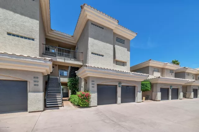 MLS: 6078027 Condo For Sale