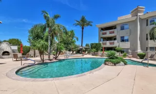 Photo #5: 6078027 Listing 