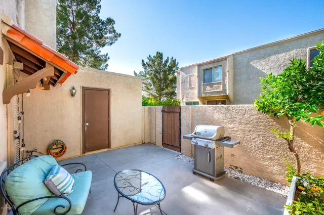 MLS: 6078232 Condo For Sale