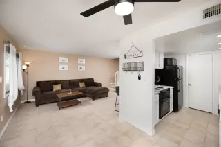 Photo #4: 6078232 Listing 