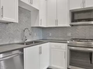 Photo #4: 6078260 Listing 