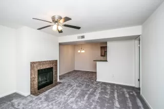 Photo #4: 6078282 Listing