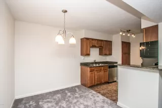 Photo #6: 6078282 Listing