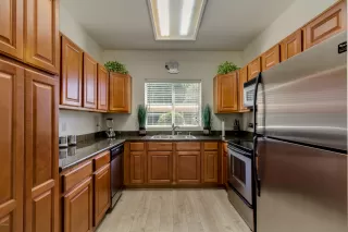 Photo #5: 6078447 Listing