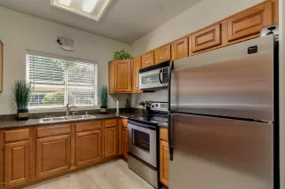 Photo #6: 6078447 Listing