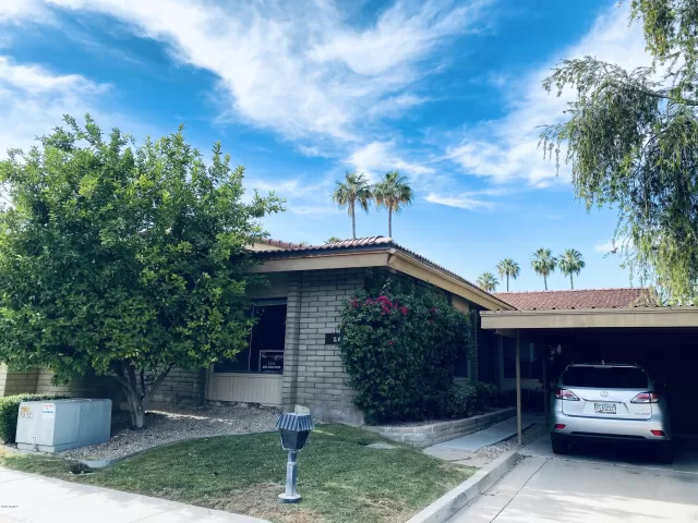 MLS: 6078491 Condo For Sale