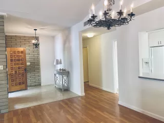 Photo #5: 6078491 Listing