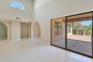 Photo #5: 6078510 Listing