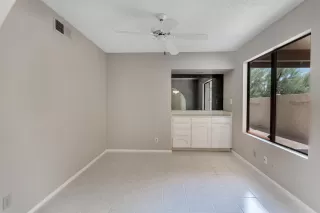 Photo #6: 6078510 Listing