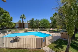 Photo #4: 6078511 Listing