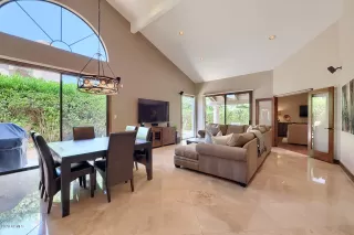 Photo #6: 6078625 Listing