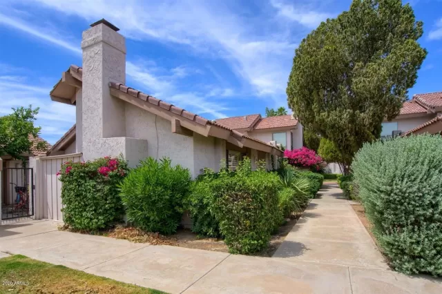 MLS: 6078928 Condo For Sale