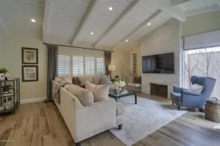 Photo #5: 6078928 Listing