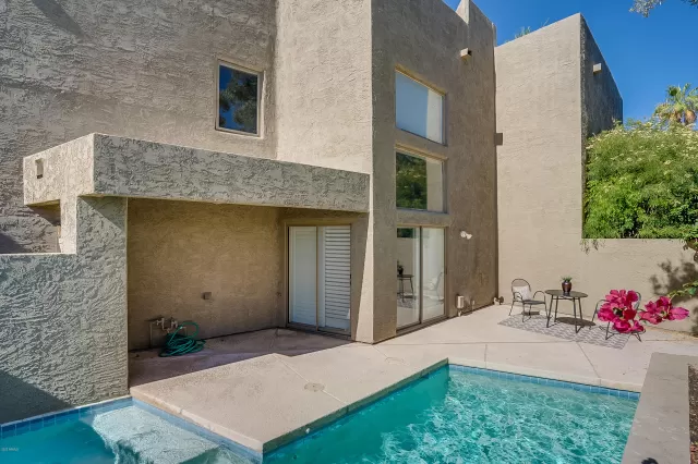 MLS: 6079222 Condo For Sale