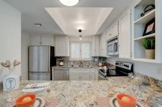 Photo #3: 6079222 Listing