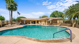 Photo #5: 6079359 Listing 