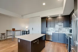 Photo #6: 6079394 Listing