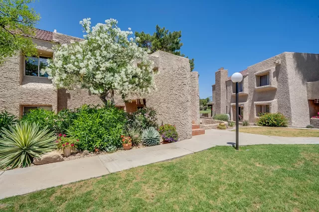 MLS: 6079448 Condo For Sale