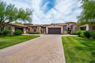 Photo #1: 6079630 Listing